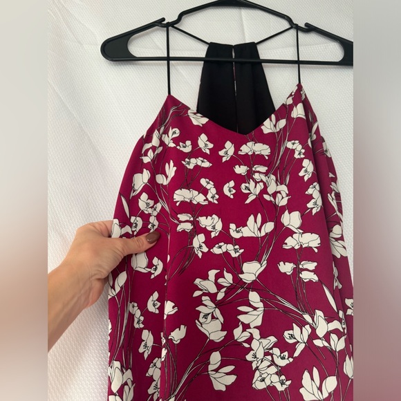 EXPRESS Top - Picture 2 of 5